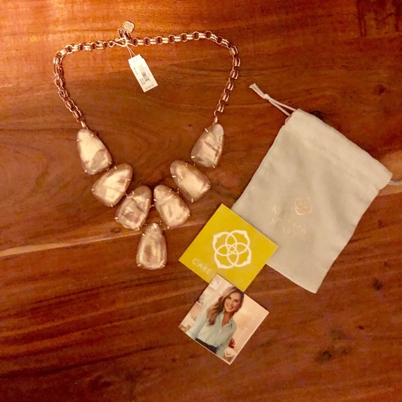 Kendra Scott Jewelry - Kendra Scott Rose Gold Harlow Necklace